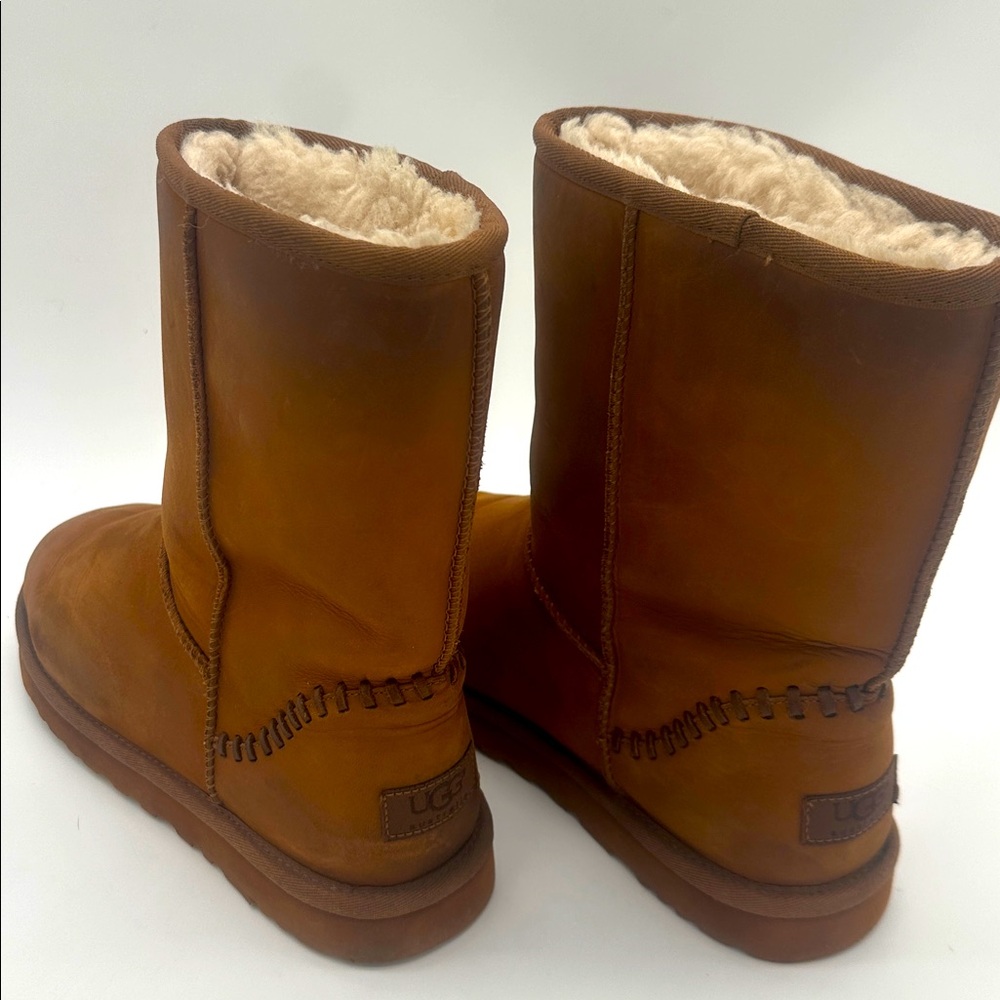 Ugg Pendleton Classic Short Chestnut Shearling Bo… - image 6